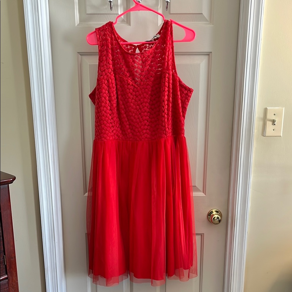 Elegant Red Sleeveless Dress